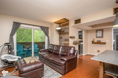 Living Room To Deck