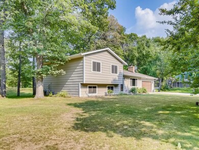 8264 Wood Duck Trail Circle Pines MN - MLS Sized -