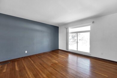 1271 Thurell Rd, Columbus, OH 43229 - photo 3