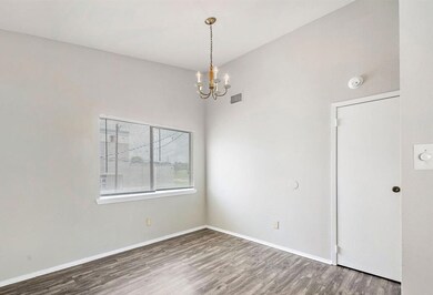 Dining area off kitchen