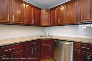 45 Beers St unit 7B, Keyport, NJ 07735 - photo 5