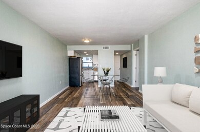 living/dining combo