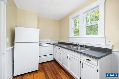 106 Leigh St, Louisa, VA 23093 - photo 2