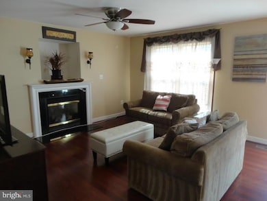 6604 Hot Spring Ln, Fredericksburg, VA 22407 - photo 4