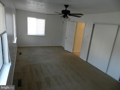 2561 Fox Ridge Ct unit 62, Woodbridge, VA 22192 - photo 5