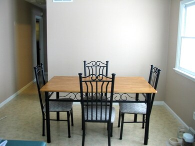 1245 N 6th St, Princeton, IL 61356 - photo 3