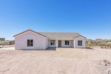 48205 N 15th Ave-large-003-021-Exterior-