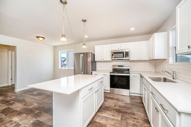 CDF048-i1910-Ktichen2