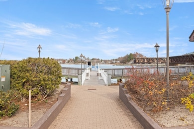 126 Merrimac St unit 35, Newburyport, MA 01950 - photo 4