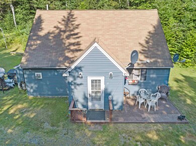 19 Meadow View Dr, Pittsburg, NH 03592 - photo 2