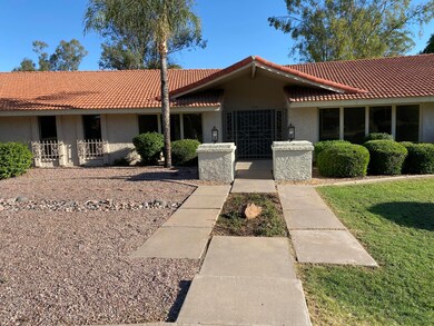 Front Entry Lyn Rae