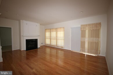 210 Clubside Dr, Taneytown, MD 21787 - photo 4