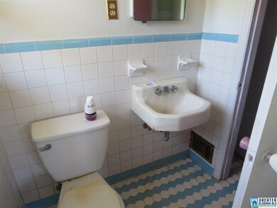 2421 3rd St NE, Center Point, AL 35215 - photo 6