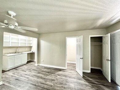 1756 W Main St unit 7, Houston, TX 77098 - photo 4