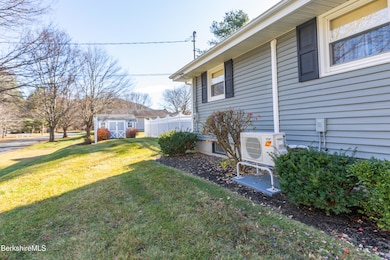 100 Elaine Dr, Pittsfield, MA 01201 - photo 7