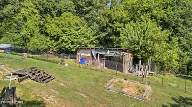 4880 Shell Ln, Knoxville, TN 37918 - photo 7