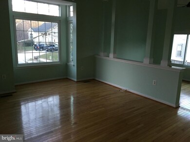 6419 Gwinnett Ln, Bowie, MD 20720 - photo 3