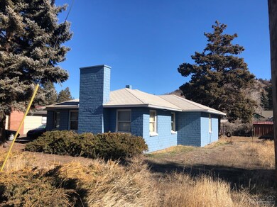 910 NE 8th St, Bend, OR 97701 - photo 2