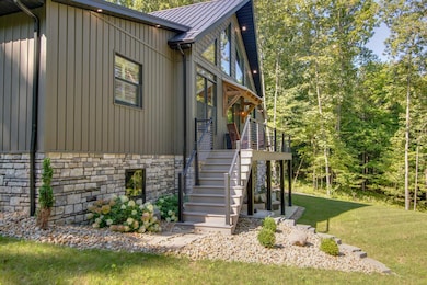 529 King Beach Dr-40-WEB