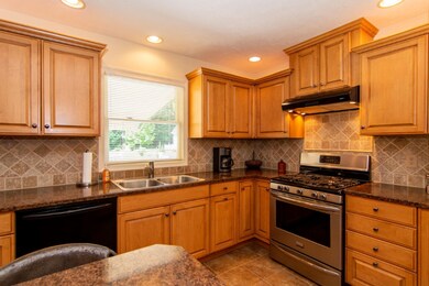 2390 Daniel St Niles MI 49120-large-016-