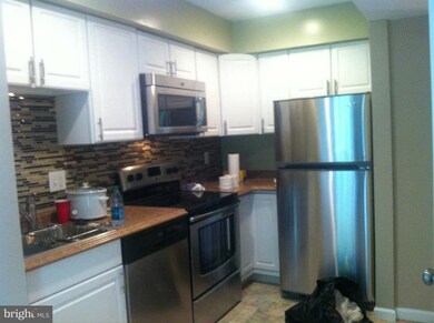 9736 Hagel Cir unit E, Lorton, VA 22079 - photo 2