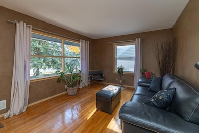 5131 Sheridan Ave N, Minneapolis, MN 55430 - photo 2