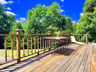 696 Hancock Hwy, Honesdale, PA 18431 - photo 5