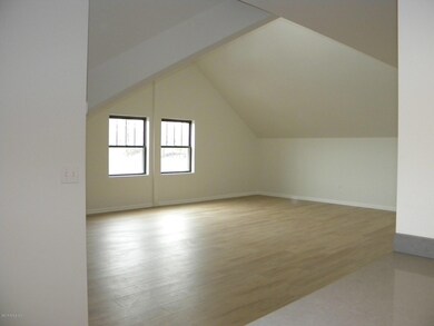Open Floor Vaulted Ceilings