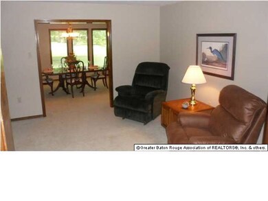 Sitting area/vignette off the foyer