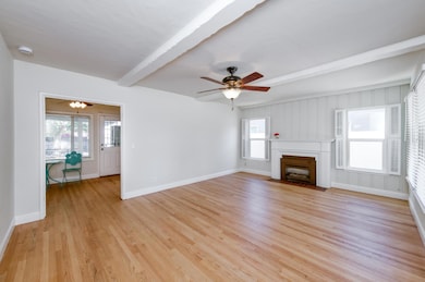 135 E Clinton Ave, Fresno, CA 93704 - photo 4