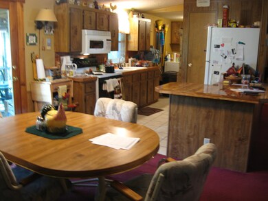 Kitchen / Dining
