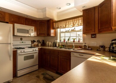 27 Mountain View Dr, Franklin, NH 03235 - photo 6