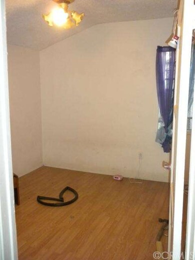 1212 E 127th St, Los Angeles, CA 90059 - photo 2