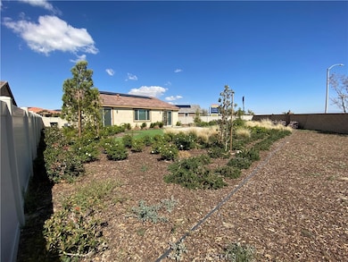 1748 E Holguin St, Lancaster, CA 93535 - photo 3