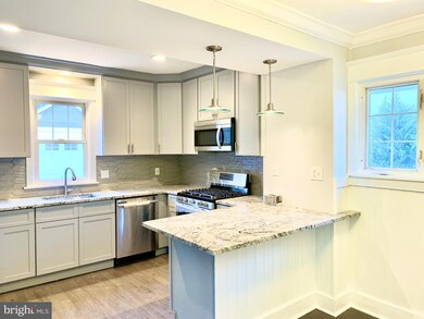 2420 Wynnefield Dr, Havertown, PA 19083 - photo 7