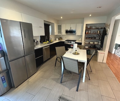 10300 S Kathy Ct, Palos Hills, IL 60465 - photo 4