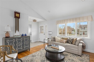 7 Gooseberry Rd, Newport, RI 02840 - photo 4