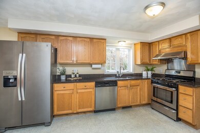 7 Avondale Ave, Billerica, MA 01821 - photo 5
