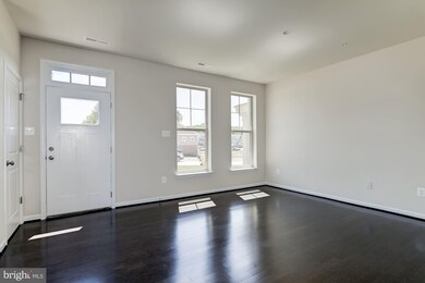 7116 Whitlow Ln, Glen Burnie, MD 21060 - photo 5