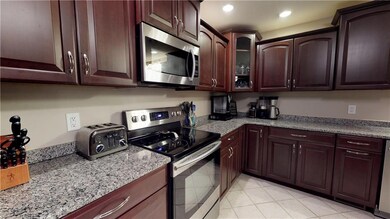 1709 Williamsburg Cir, Franklin, IN 46131 - photo 7