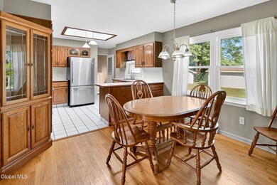 161 Dahlia St, Schenectady, NY 12306 - photo 4