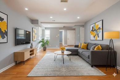 3100 W Argyle St unit G, Chicago, IL 60625 - photo 6