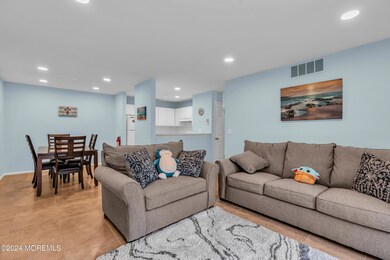 17 Hackamore Ct, Tinton Falls, NJ 07753 - photo 7