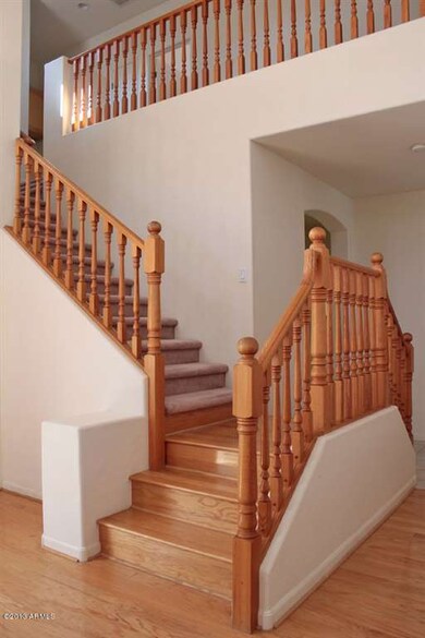 003Split Staircase