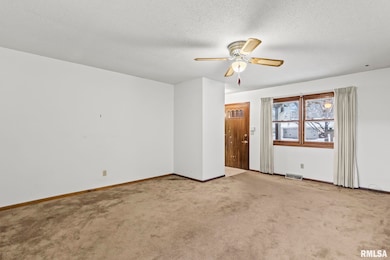 2108 Austin Dr, Springfield, IL 62704 - photo 4