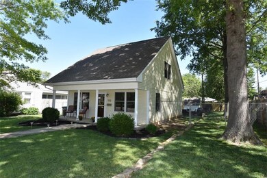 612 Willow Ln, Columbus, IN 47203 - photo 2