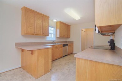 1741 Riverstone Dr, Lincolnton, NC 28092 - photo 7