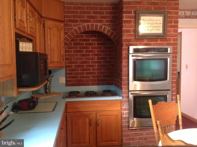 1207 East Ave, Waynesboro, PA 17268 - photo 2