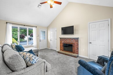 6 Tobey Ln, Wakefield, MA 01880 - photo 3