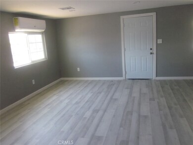 332 N Lyon Ave unit 111, Hemet, CA 92543 - photo 3
